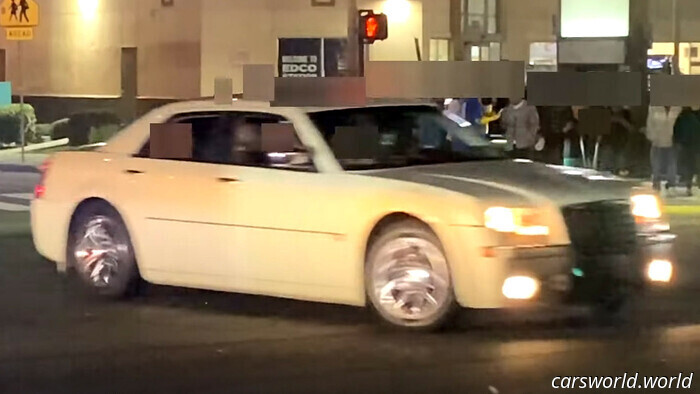 La celebración de los Dodgers se descontrola mientras la policía persigue autos que tomaron las calles | Carscoops